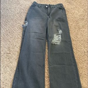 ✨🖤Grayish Black Ripped Baggy Jeans🖤✨